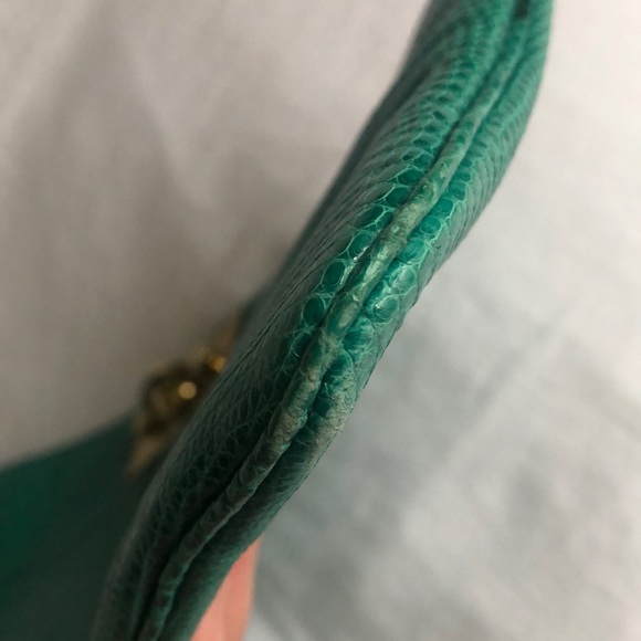 Chloe elongated lizard clutch - Picture 5 of 10